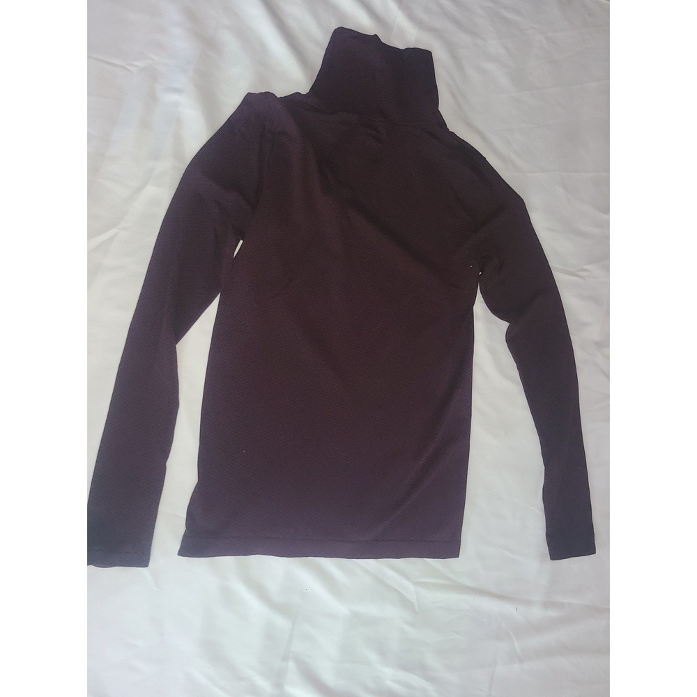 Athleta Flurry Peak Turtleneck Top Plum Burgundy Textured Size M 486817 - Picture 3 of 10